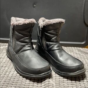 TOTES BOOTS WATERPROOF SZ9 T2